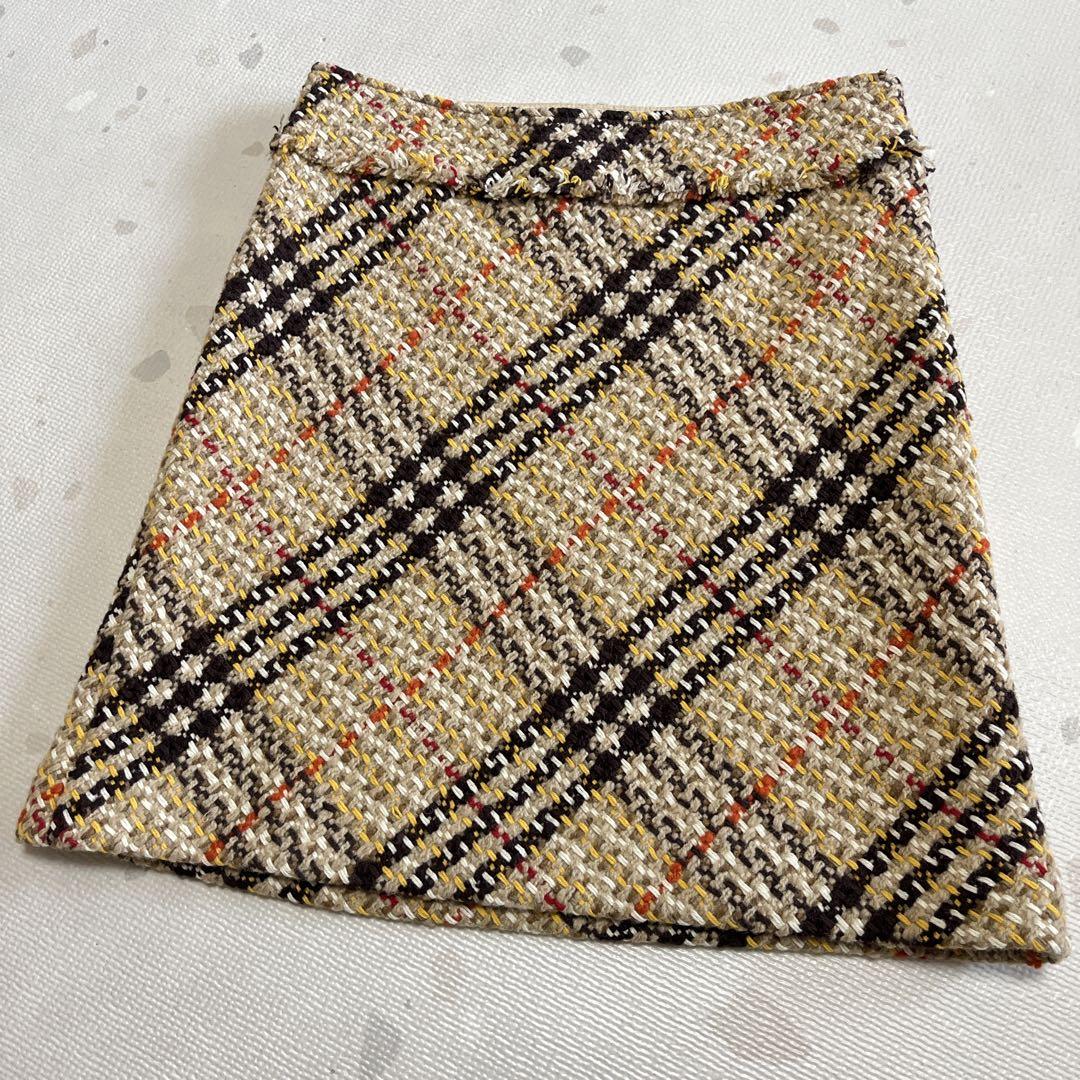 BURBERRY LONDON ツイード　スカート　フリンジ　カシミヤ混　40 BURBERRY LONDON ツイード スカート フリンジ カシミヤ混 40