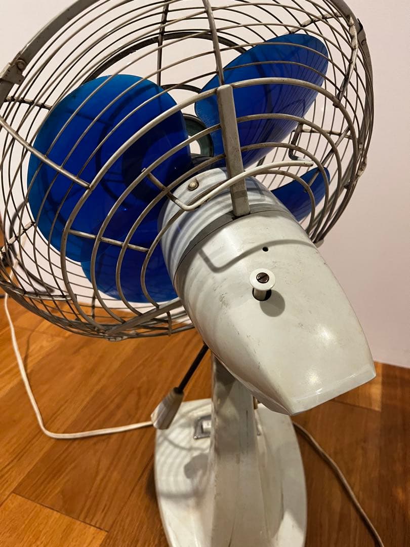TOSHIBA 昭和扇風機　稼働・首振り確認済み　透明濃紺