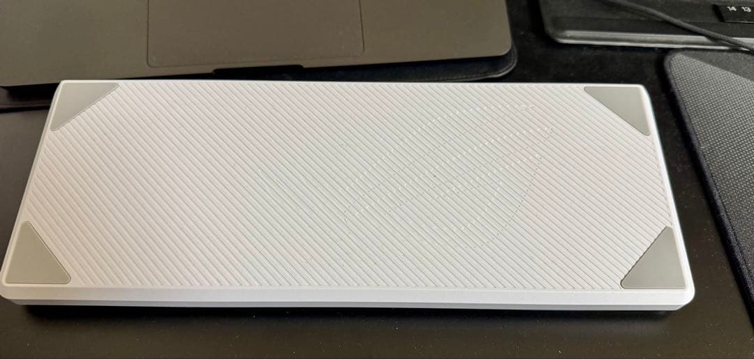 ROG Falchion RX Low Profile Gaming キーボード