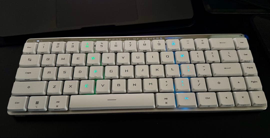 ROG Falchion RX Low Profile Gaming キーボード