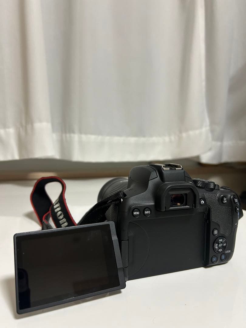 デジタルカメラ Canon EOS kiss x10i