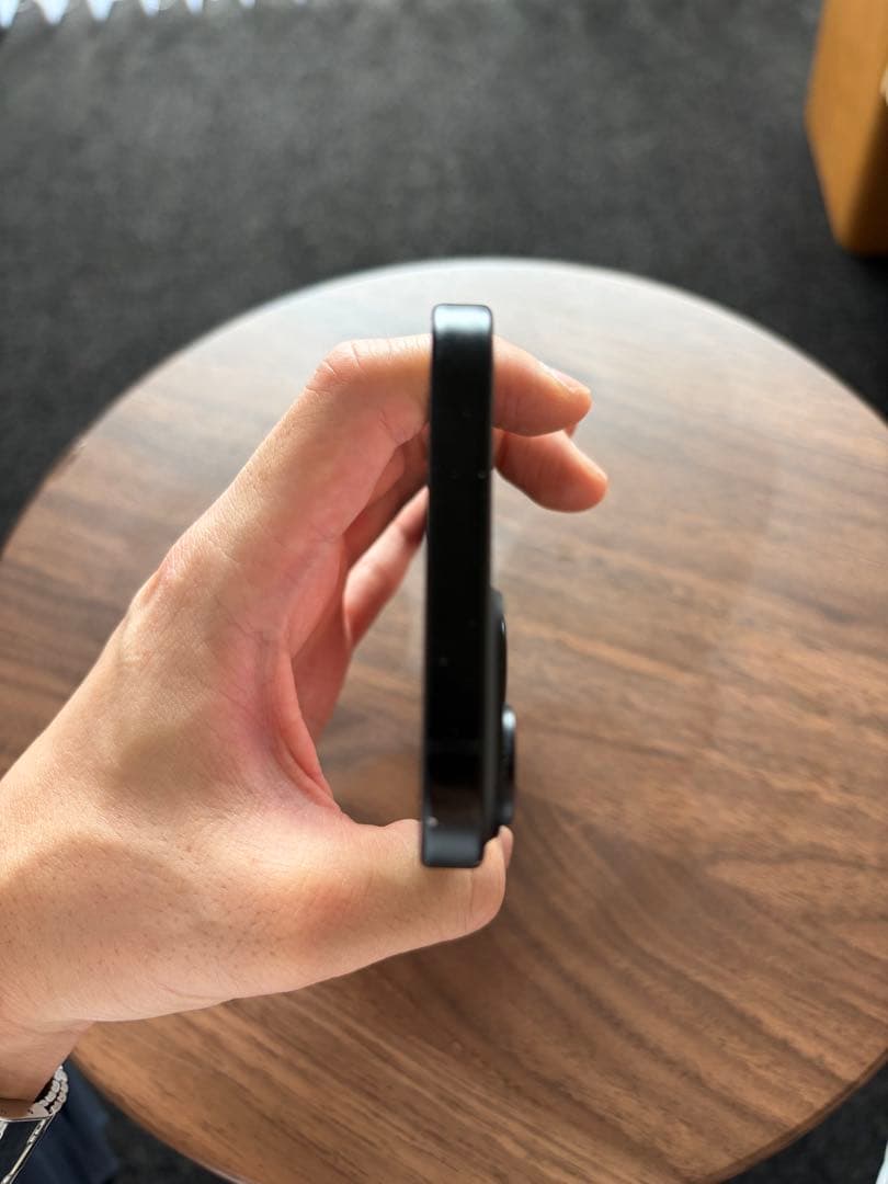 まもなく出品停止【箱付き美品】iPhone 15 128GB スペースグレー