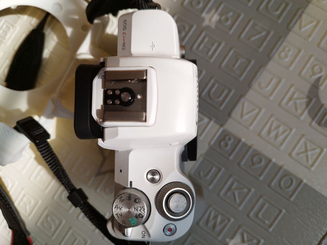 Canon EOS kiss М2ミラーレス