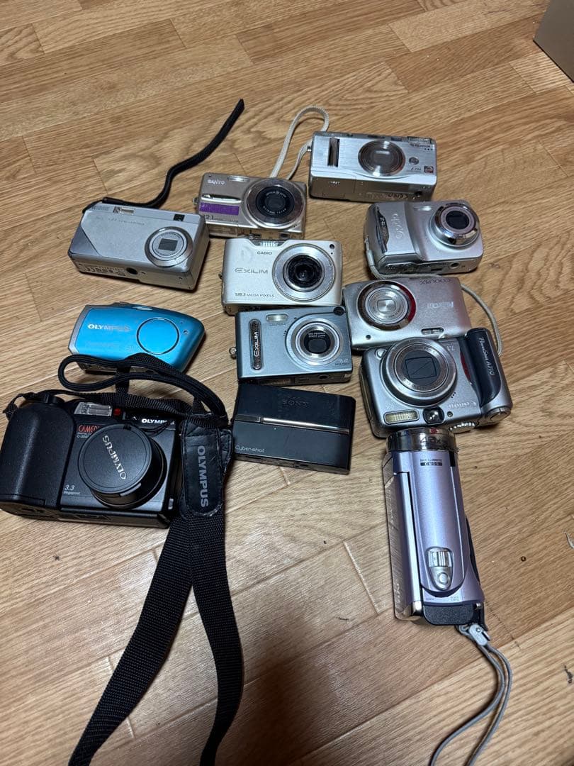 カメラ 12 点 まとめ売り - メルカリ