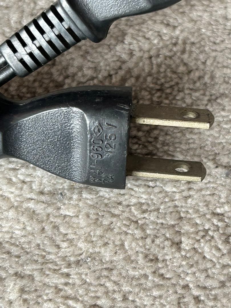 メルカリ祭り12月16日迄の限定価格！シャープ　TVラジカセ　ジャンク品