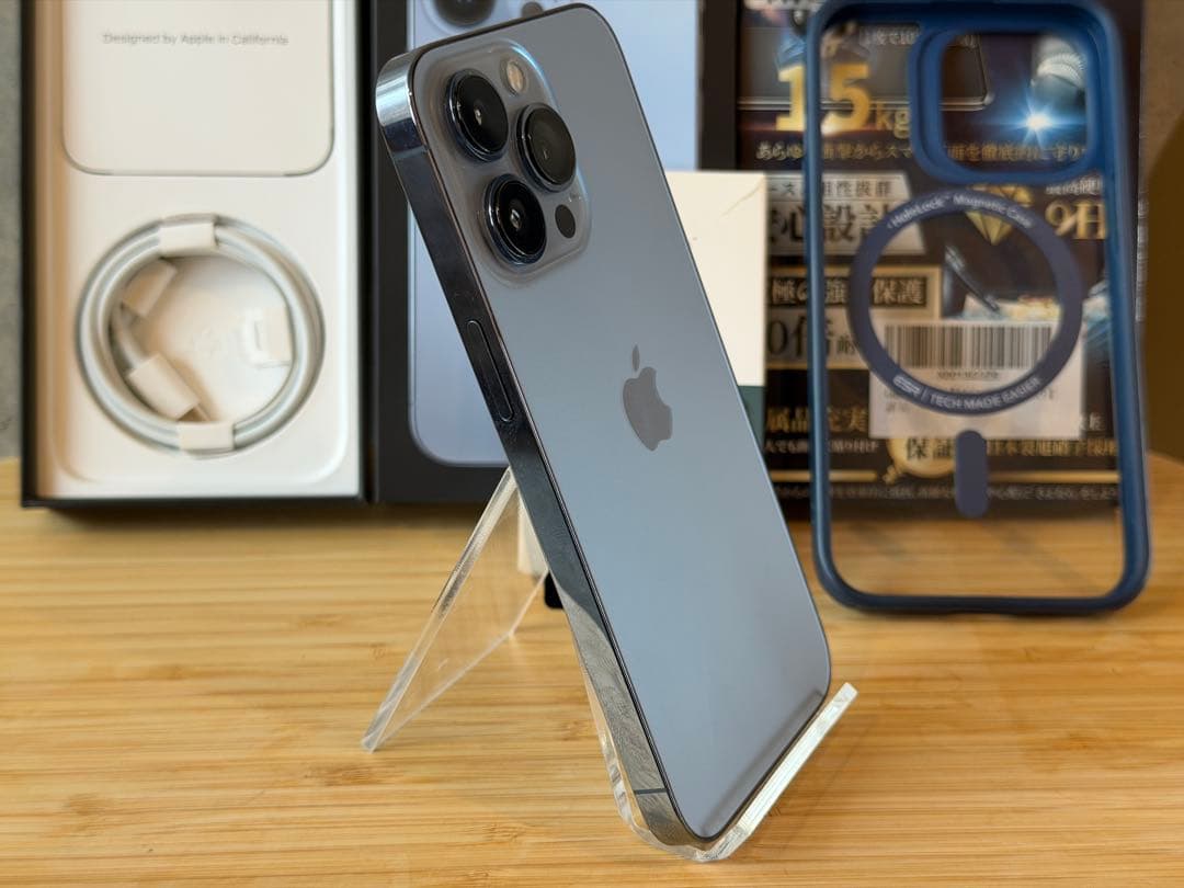 【美品】香港版 SIMフリーiPhone 13Pro 128GB/オマケ付き