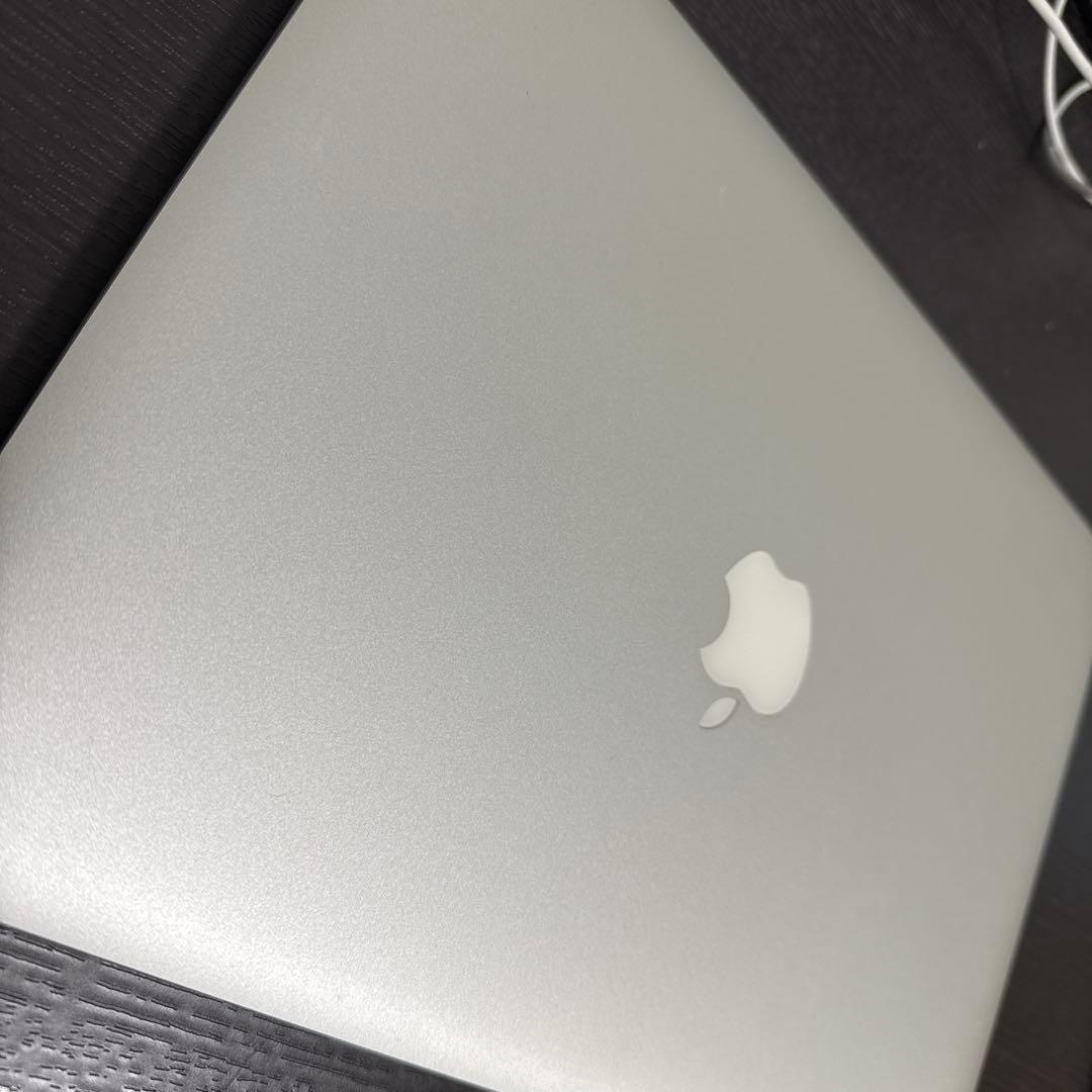 美品 アップル MacBook Air (13-inch , Mid 2012)