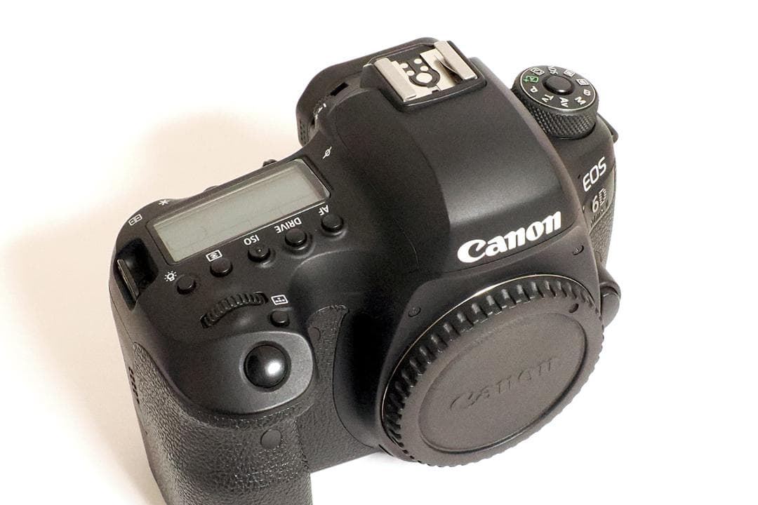 【美品】 キヤノン CANON EOS6D mark2　ボディ
