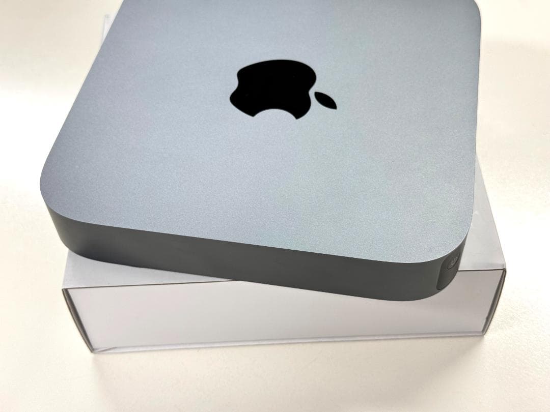 Mac mini 2018 (6コア Core i5 メモリ16G) 完動美品