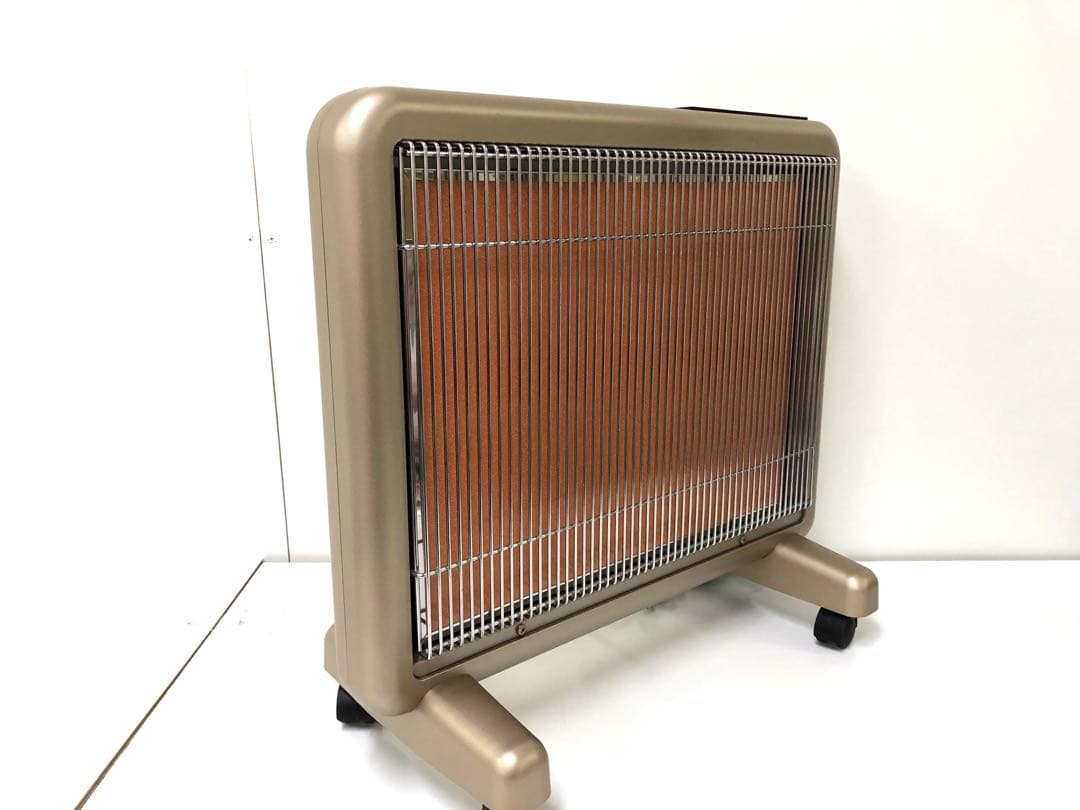 f879-24 サンルミエ・エクセラ7 遠赤外線暖房器　N700L-GR