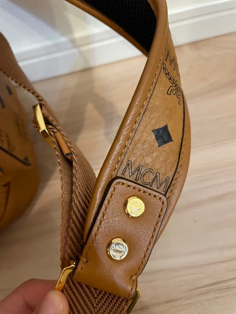 MCM ブラウンレザーリュック ビッグサイズ本革 メンズリュック