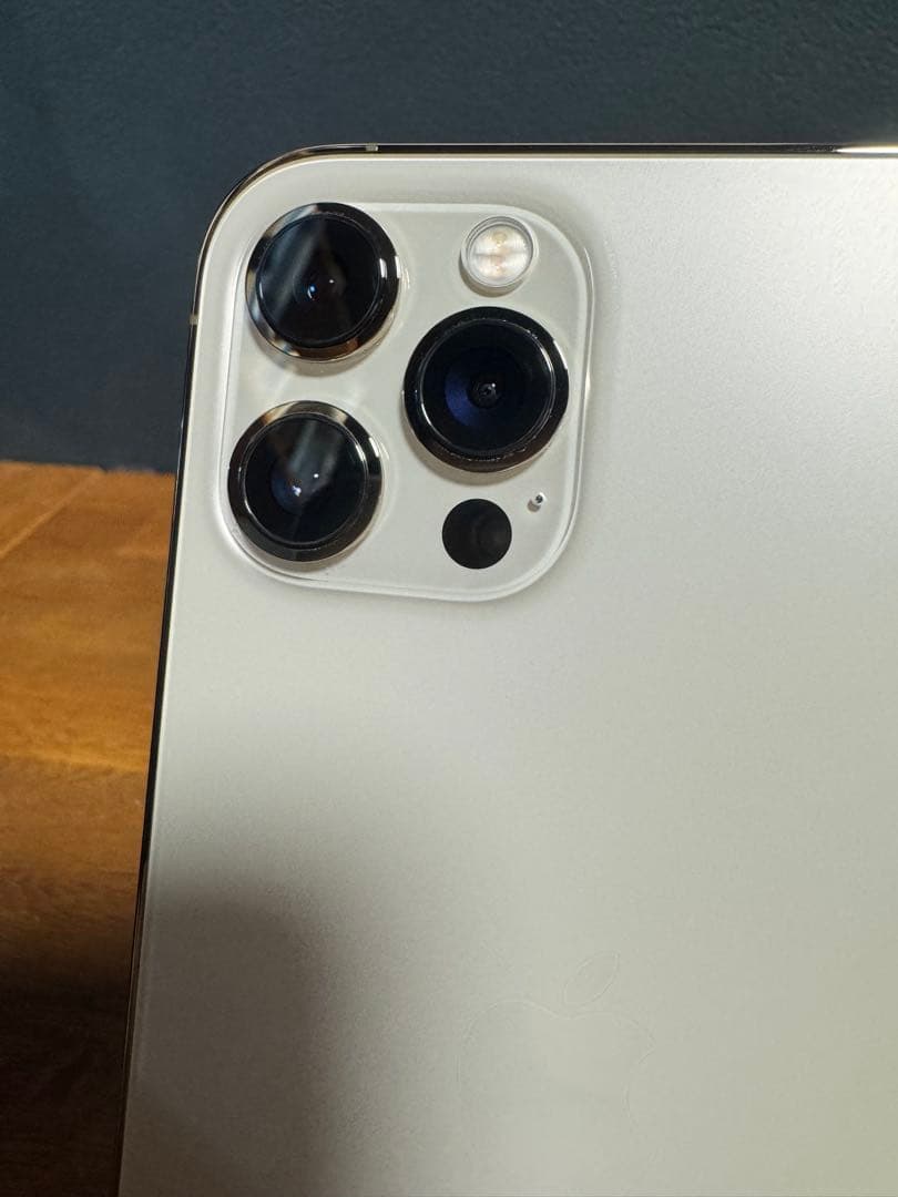 Apple iPhone 12 ProMax ゴールド 本体　simフリー