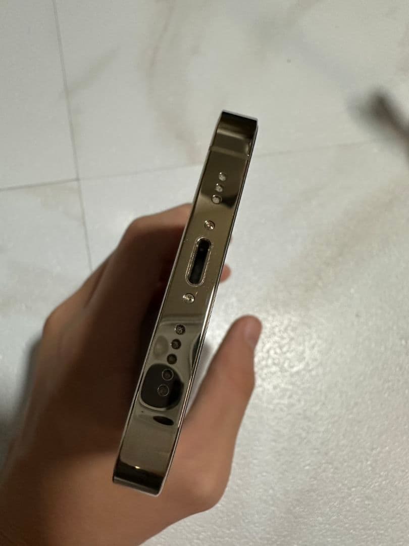 iPhone 13 Pro ゴールド 本体　128GB バッテリー容量100%