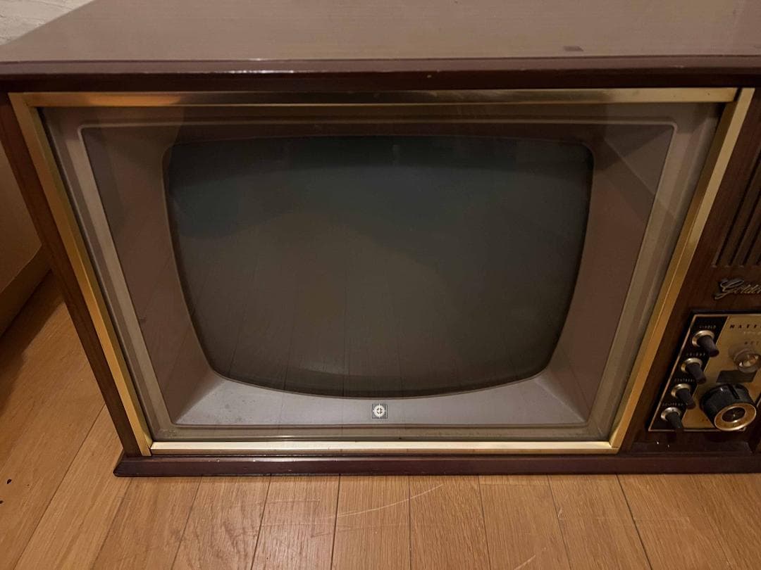 昭和レトロ ブラウン管テレビ ナショナル 家具調 Golden Ace