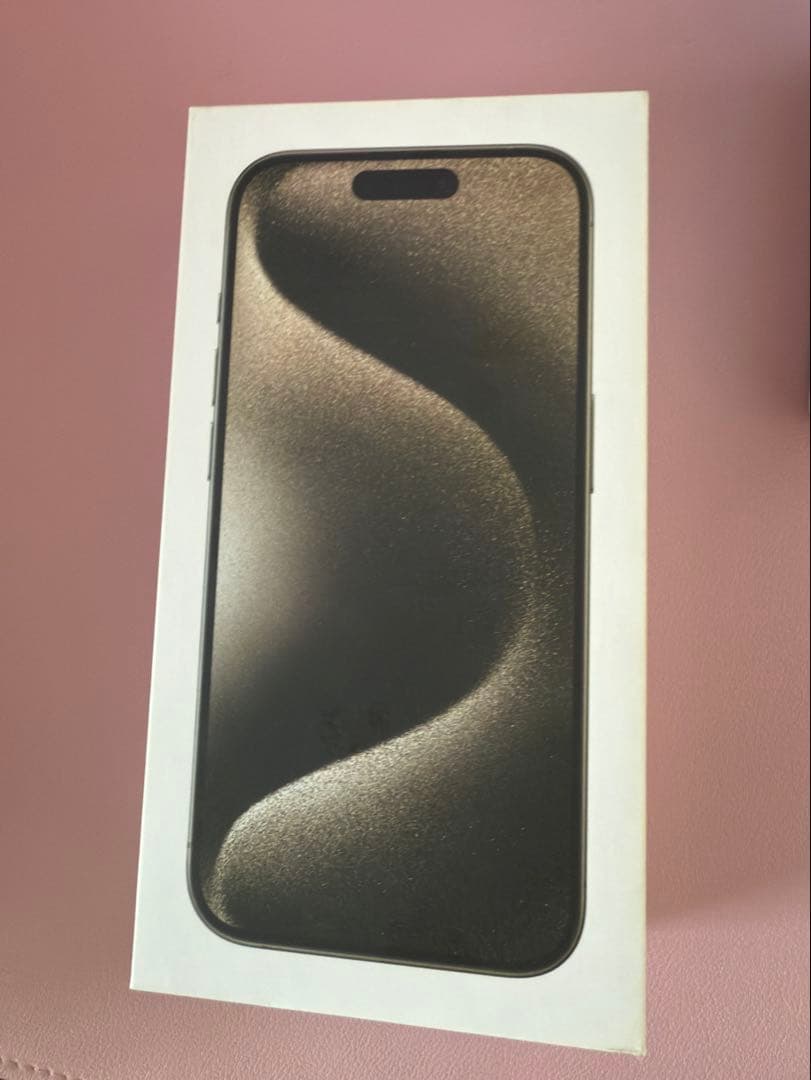 ✨ iPhone15Pro 256GB ナチュラルチタニウム ✨