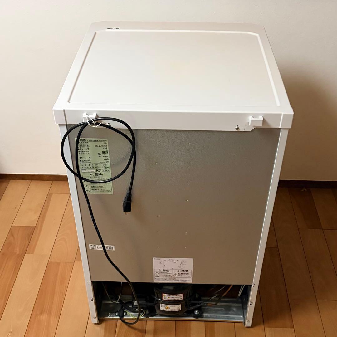 【本日限定値下げ】アイリスオーヤマ　冷凍庫　IUSD-9B-W