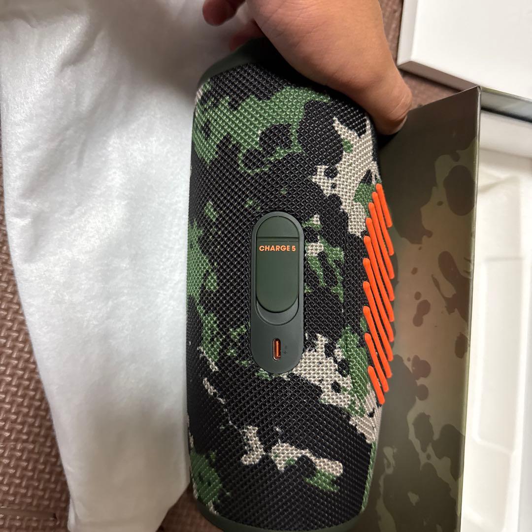 JBL Charge 5 カモフラージュ