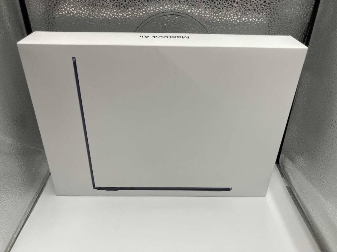 美品　MacBook Air 13.6インチ M2 8GB 512GB