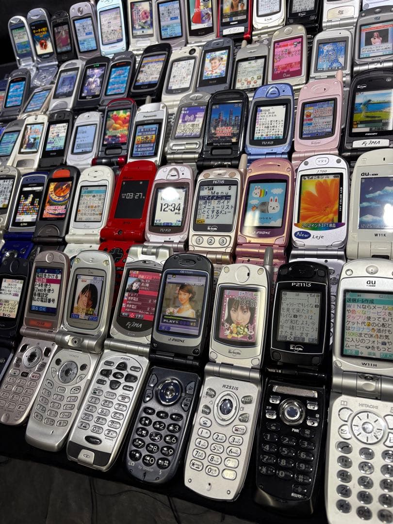 【まとめて90点セット】モックアップ 販売店模型 携帯電話 ガラケー