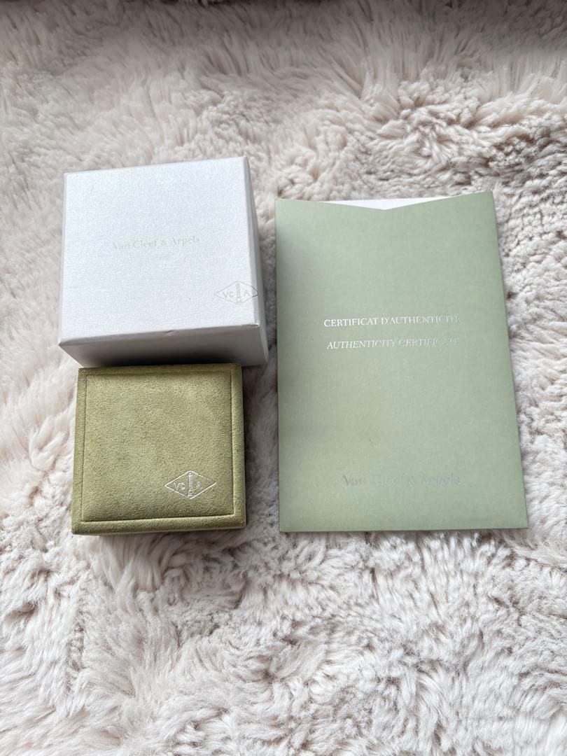 ヴァンクリーフ イコーヌソリティア 0.30ct Pt950 正規品保証書付6号