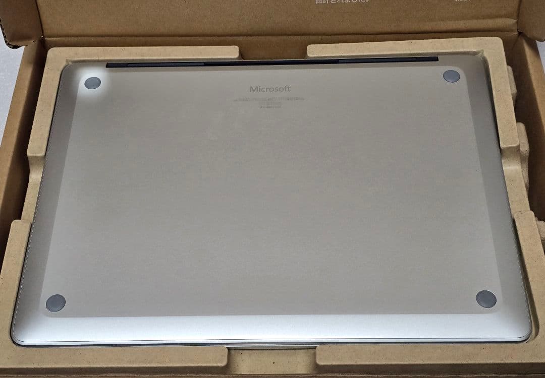Surface Laptop 7　13.8インチ