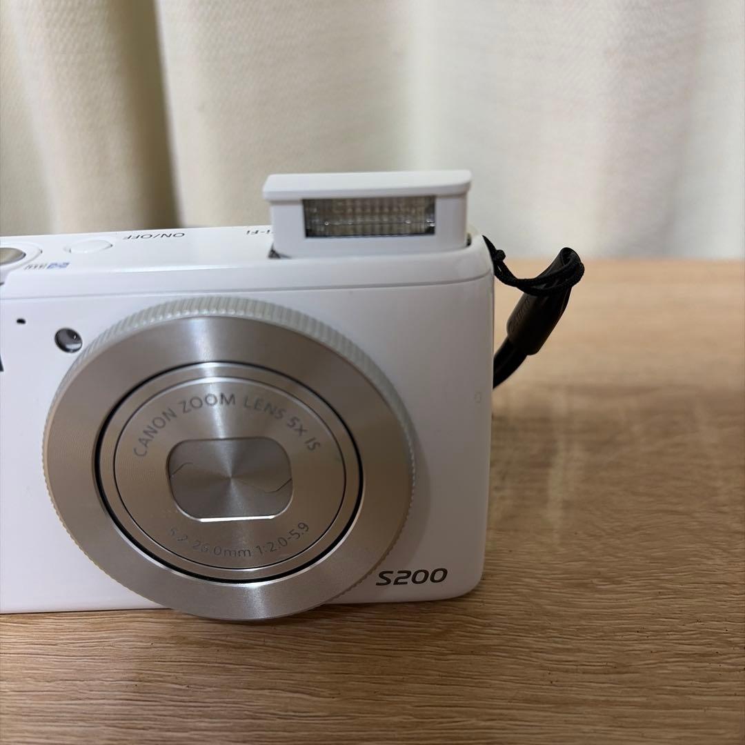 Canon キャノン PowerShot S200 Wi-Fi【ジャンク品】