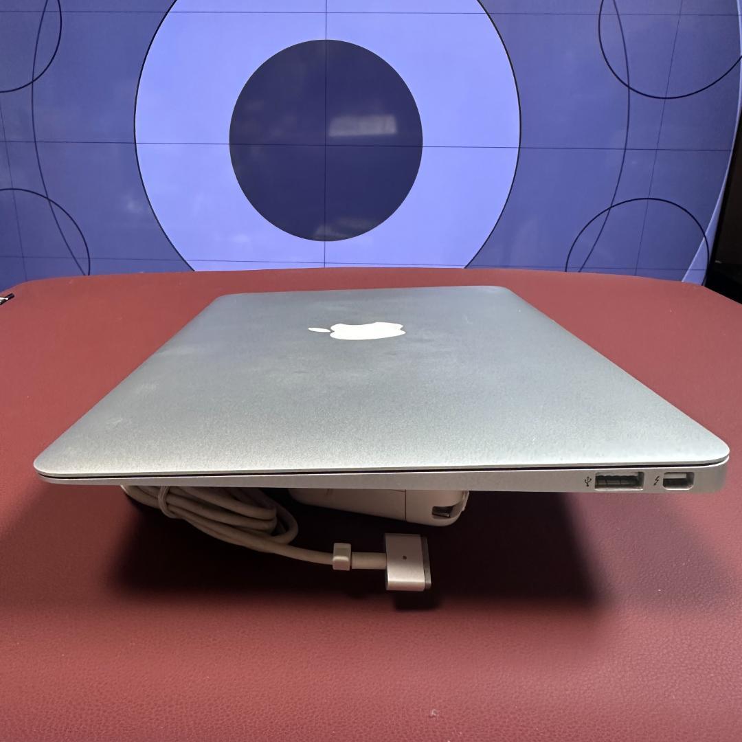 毎*先様 美品】Apple MacBook Air 11インチ A1465 Co