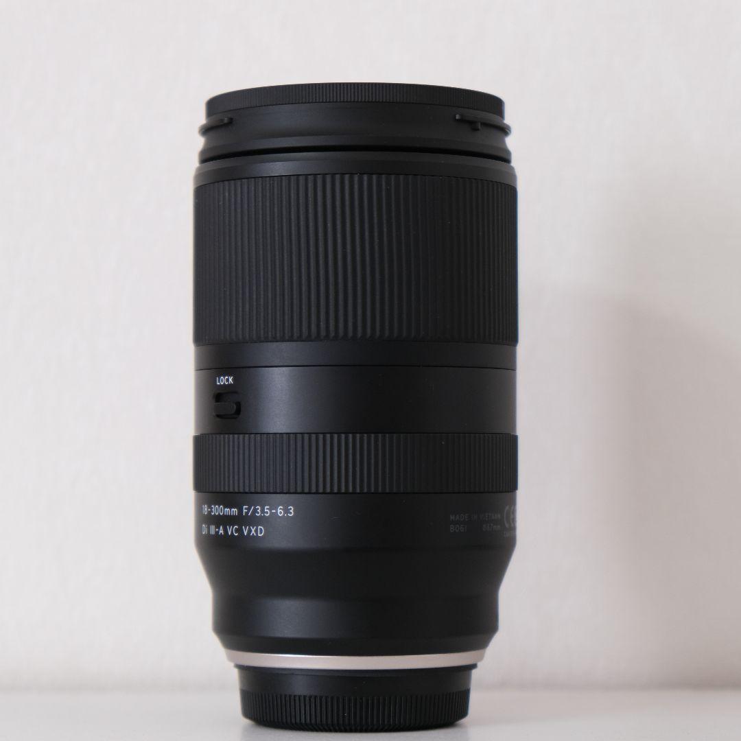 TAMRON 18-300mm f/3.5-6.3 Xマウント レンズケース付