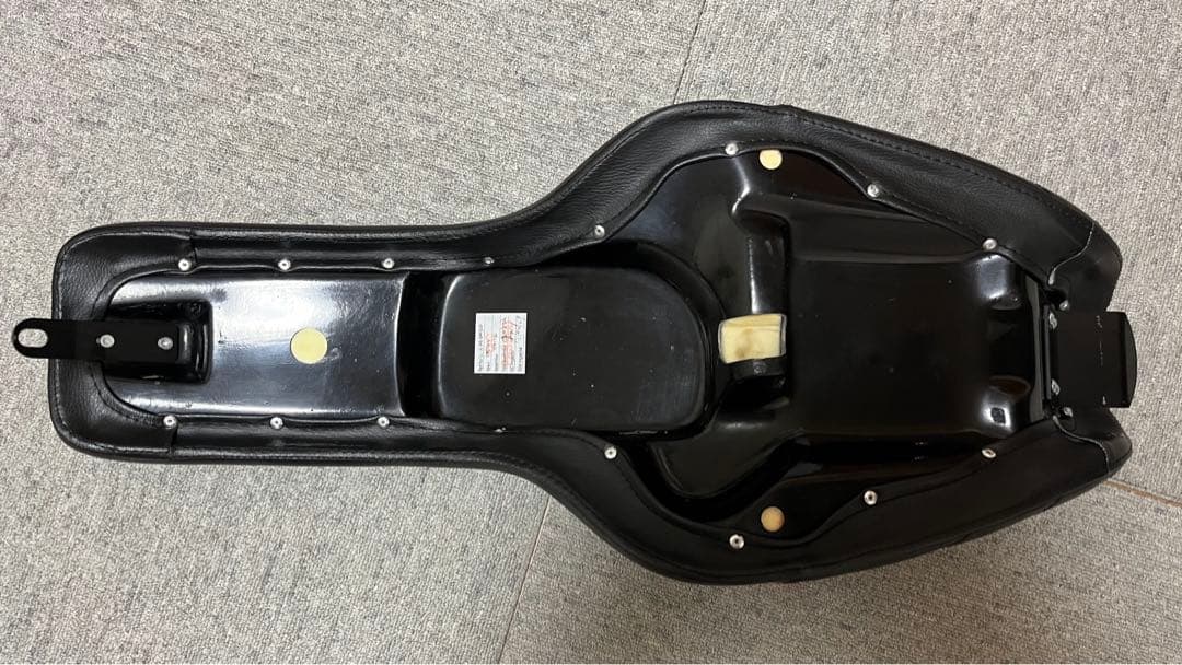 美品】スポーツスター コブラ シート ダイヤ 07 〜 09 も 適合 - メルカリ