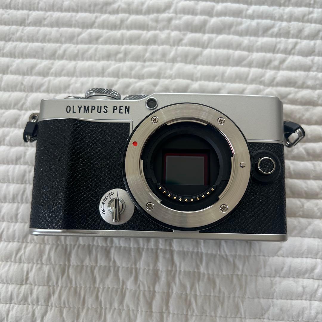 【極美品】OLYMPUS PEN E-P7 14-42mm EZ レンズキット