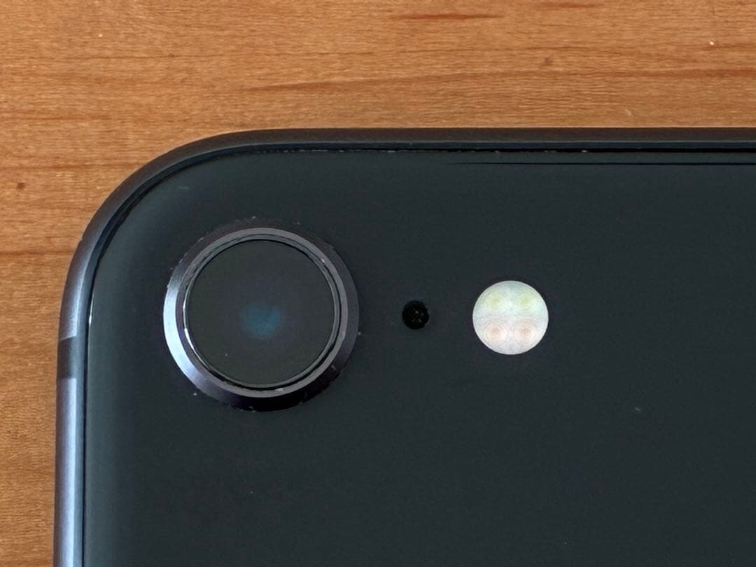 【中古】iPhone 8 SIMフリー　64GB ブラック