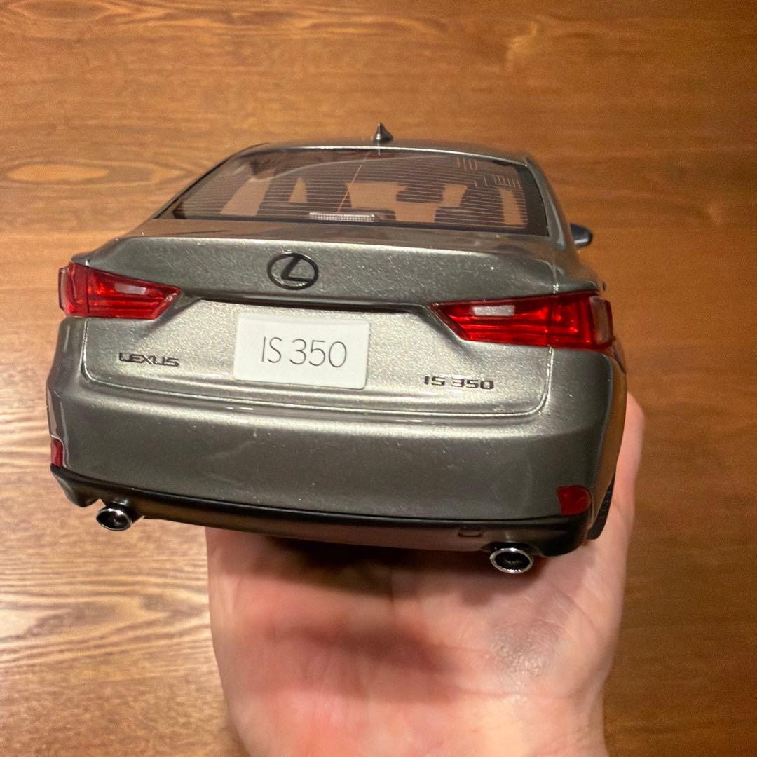 レクサスis Fスポーツ350 サムライ 1/18 展示のみ