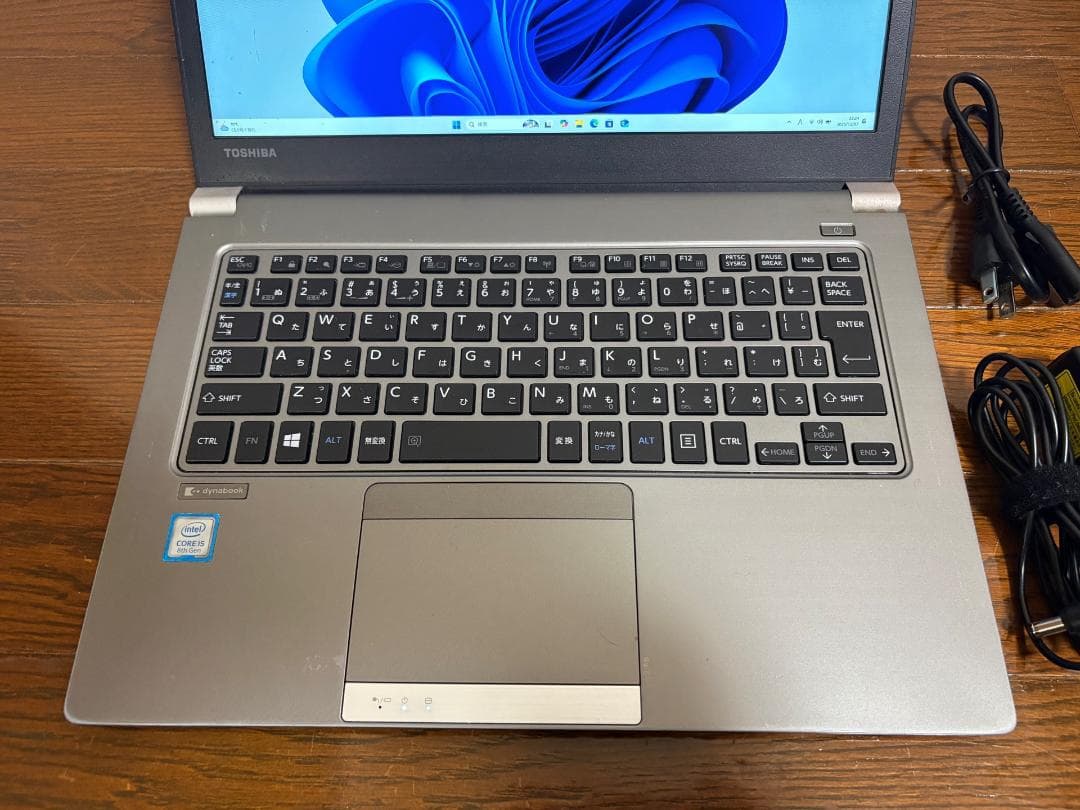 軽量薄型 東芝 dynabook RZ63/NS 第8世代 i5 Win11