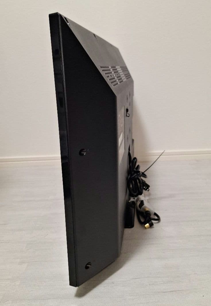 美品 SHARP AQUOS 32V型 液晶テレビ 2T-C32DE 2022年