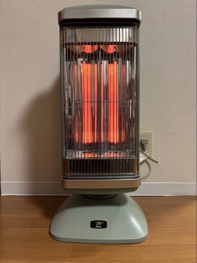 コ*3様 【お値下げ中！】アラジン　電気ストーブ/遠赤外線　グラファイトヒーター アラジン（Aladdin） 電気ストーブ グラファイトヒーター 遠赤外線