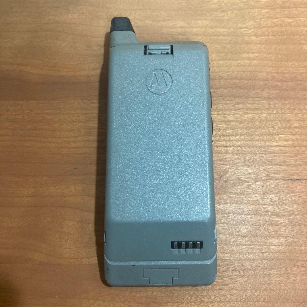 モトローラ　フリップフォン　flip phone