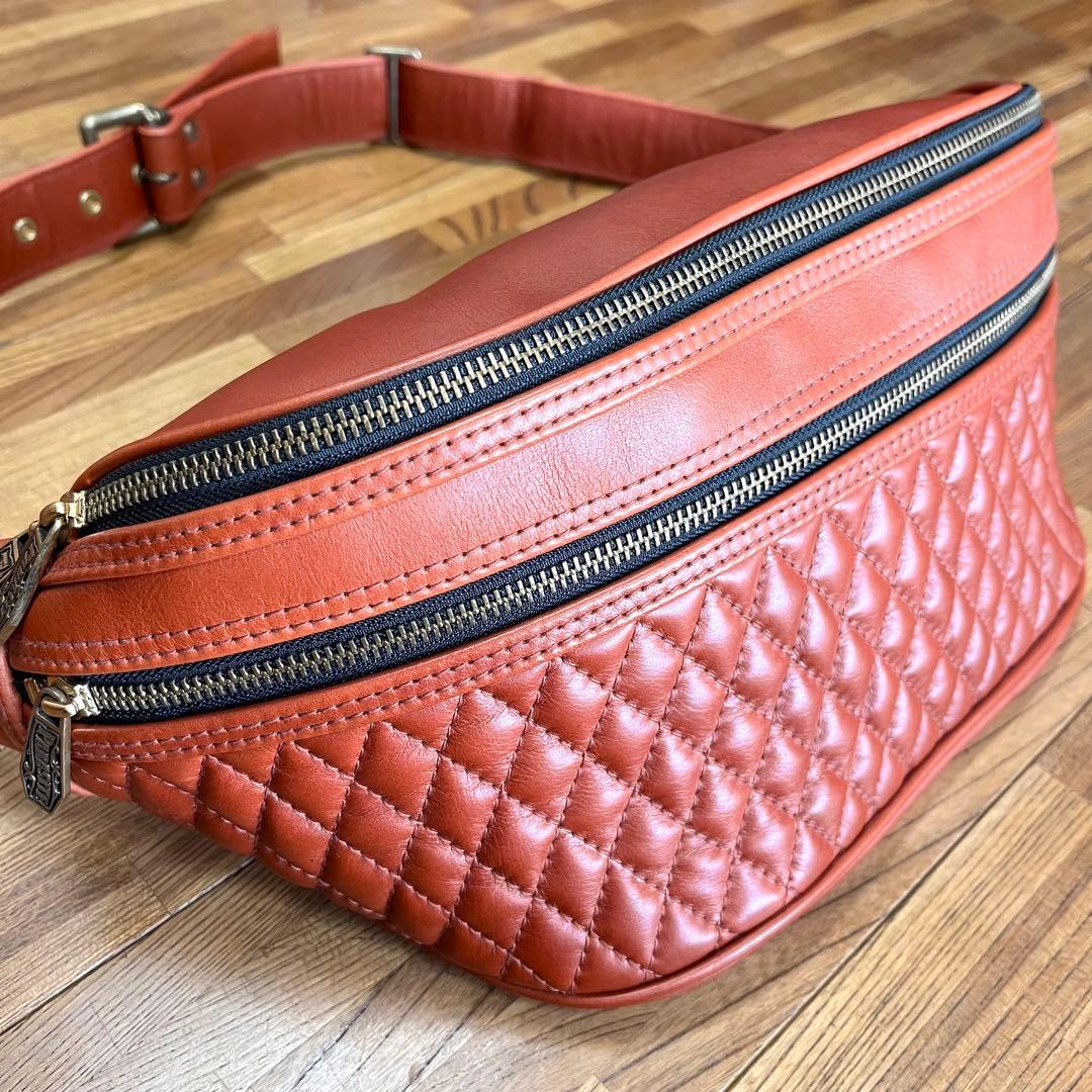 未使用】PARASITE 本革 キルティングレザーボディバッグ ブラウン