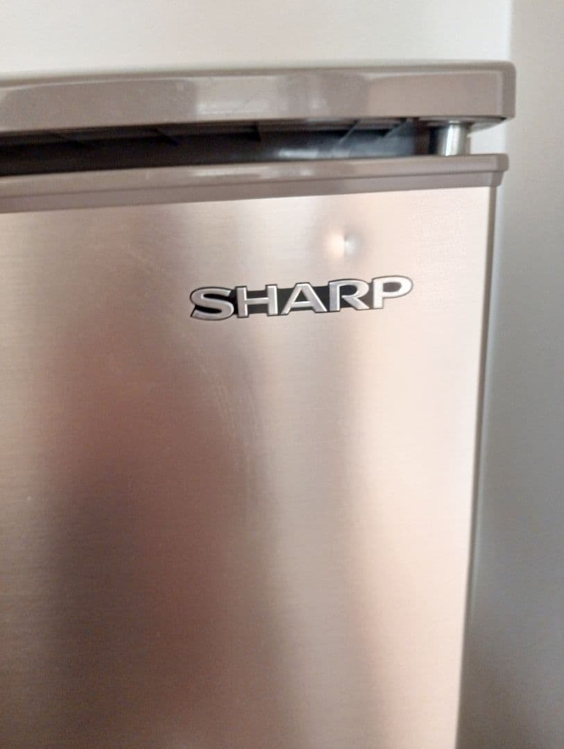 SHARPノンフロン冷凍冷蔵庫　137L 2019製 SJ-D14E-N