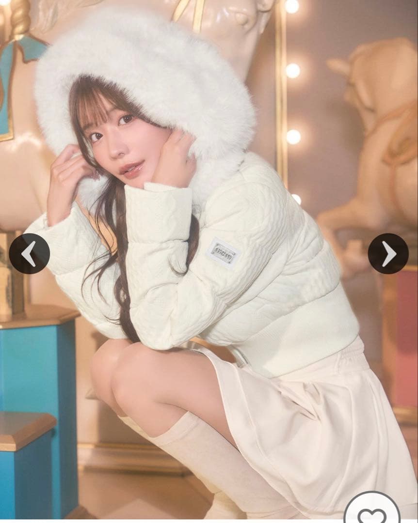 ミシェルマカロン ファーフードケーブル柄 ショートダウン - メルカリ