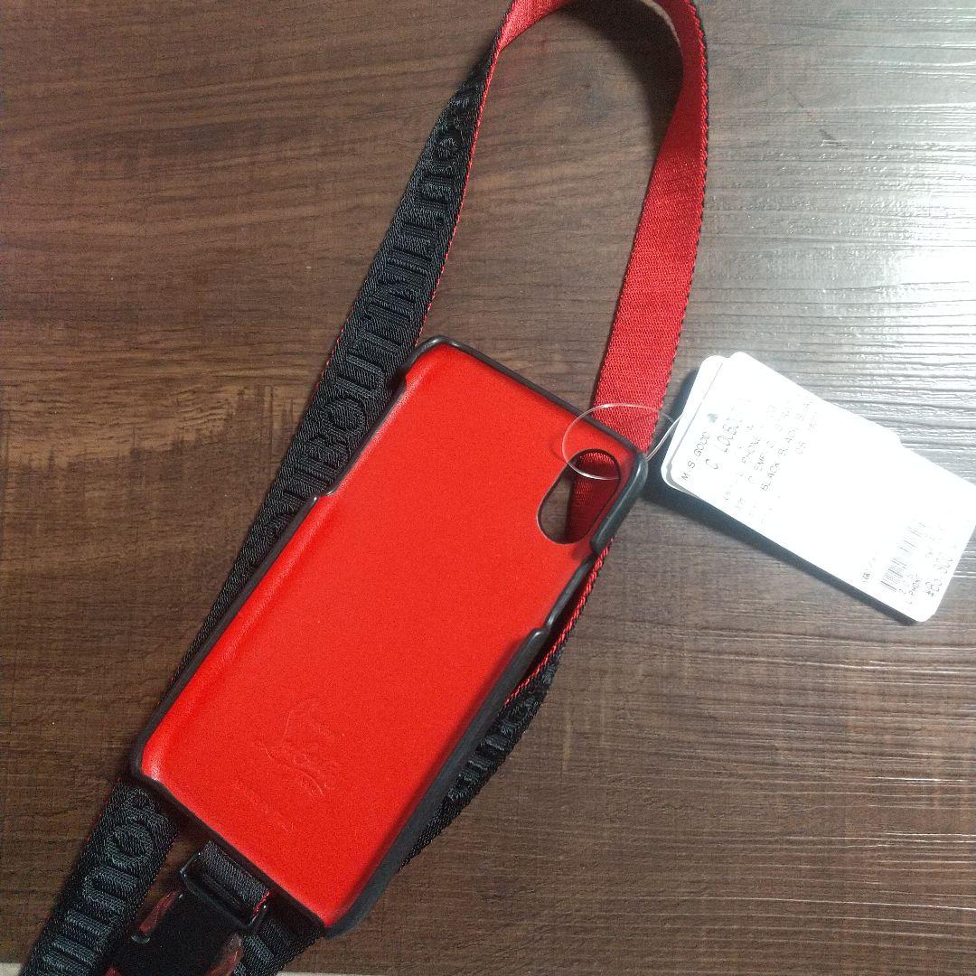 新品タグ付きクリスチャン・ルブタンスマホケース