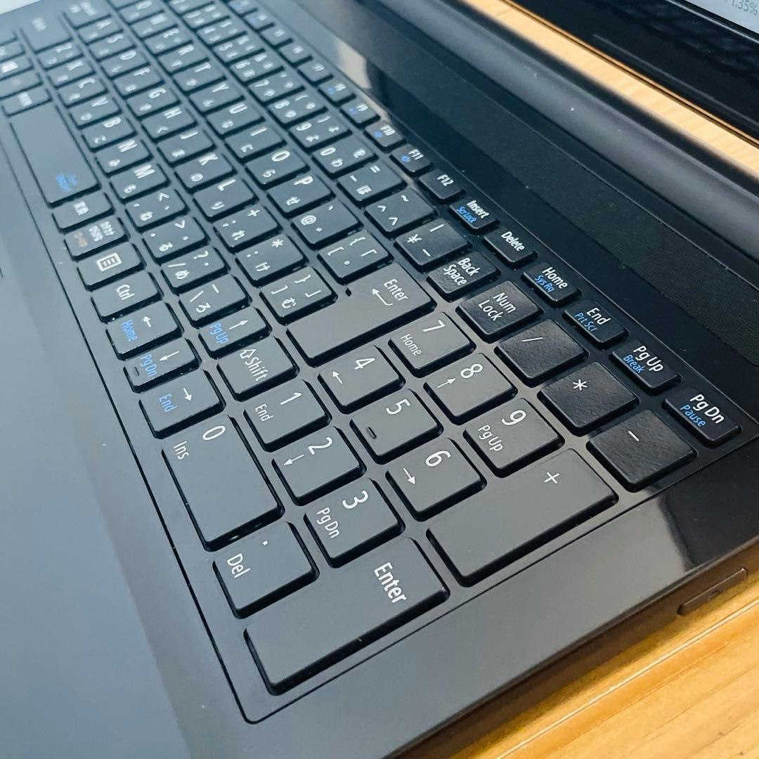 設定済みですぐ使えるサクサクSSDメモリ8ギガカメラwin11オフィスDVD