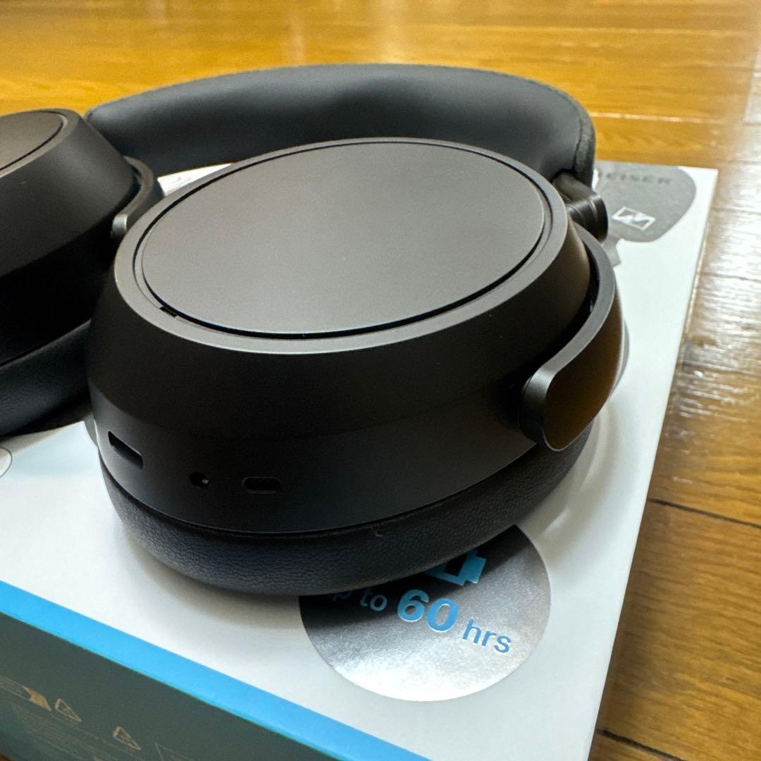 ￼【美品】SENNHEISER MOMENTUM 4 ワイヤレス ヘッドホン