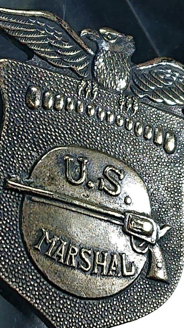 7.極希少【米、連邦保安官局 U.S.Marshals[USMS]】旧バッジ