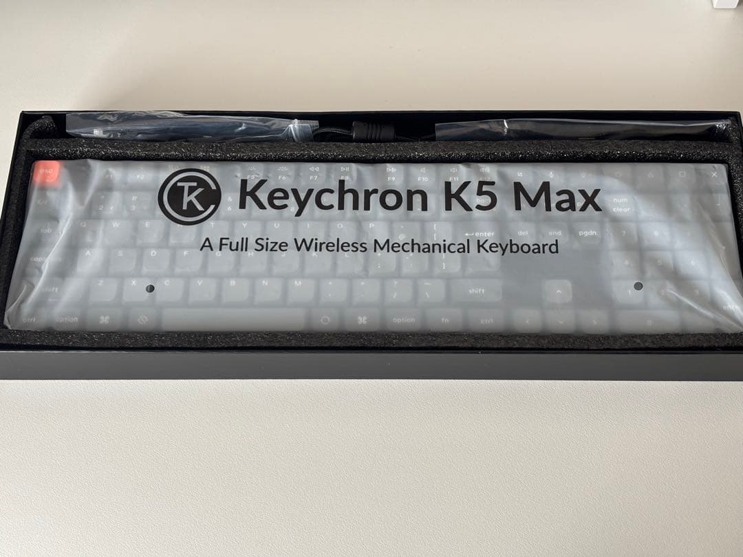 【美品】Keychron K5 Max（静音赤軸・ホワイトLEDライト）