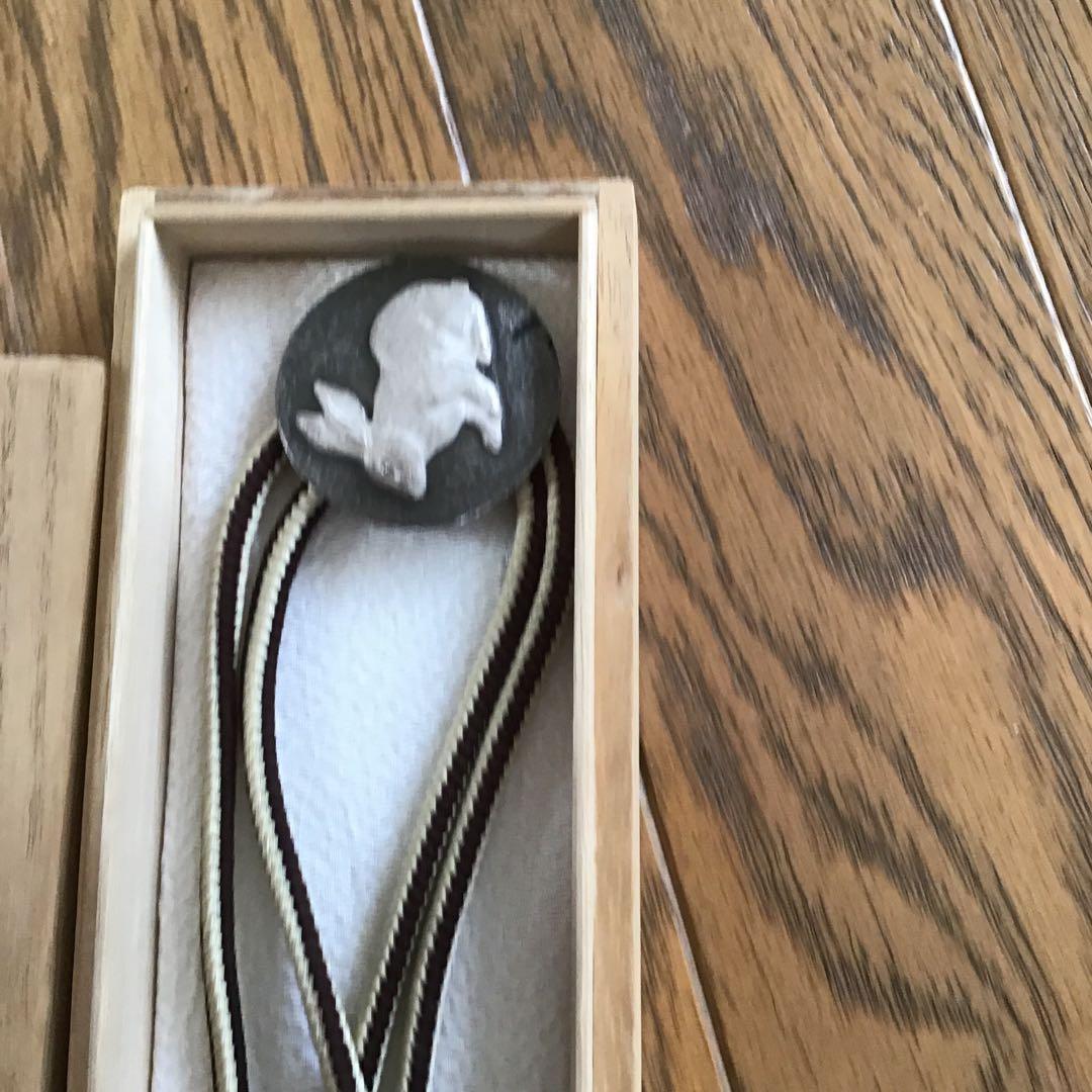 彫金作家川村秀秋　うさぎのループタイ