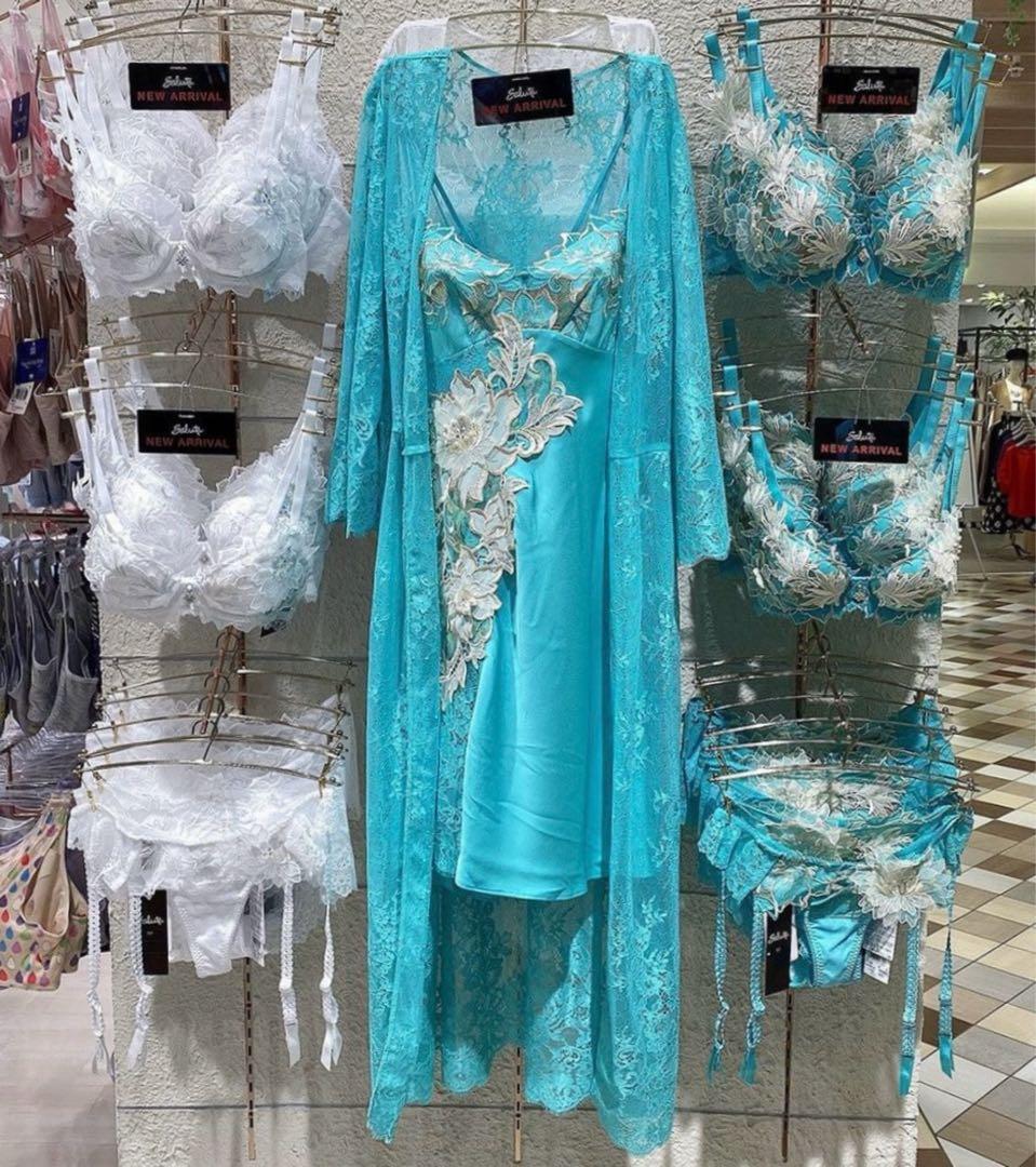 新品タグ付き Salute サルート 52G ガーターベルト M WH ガーター