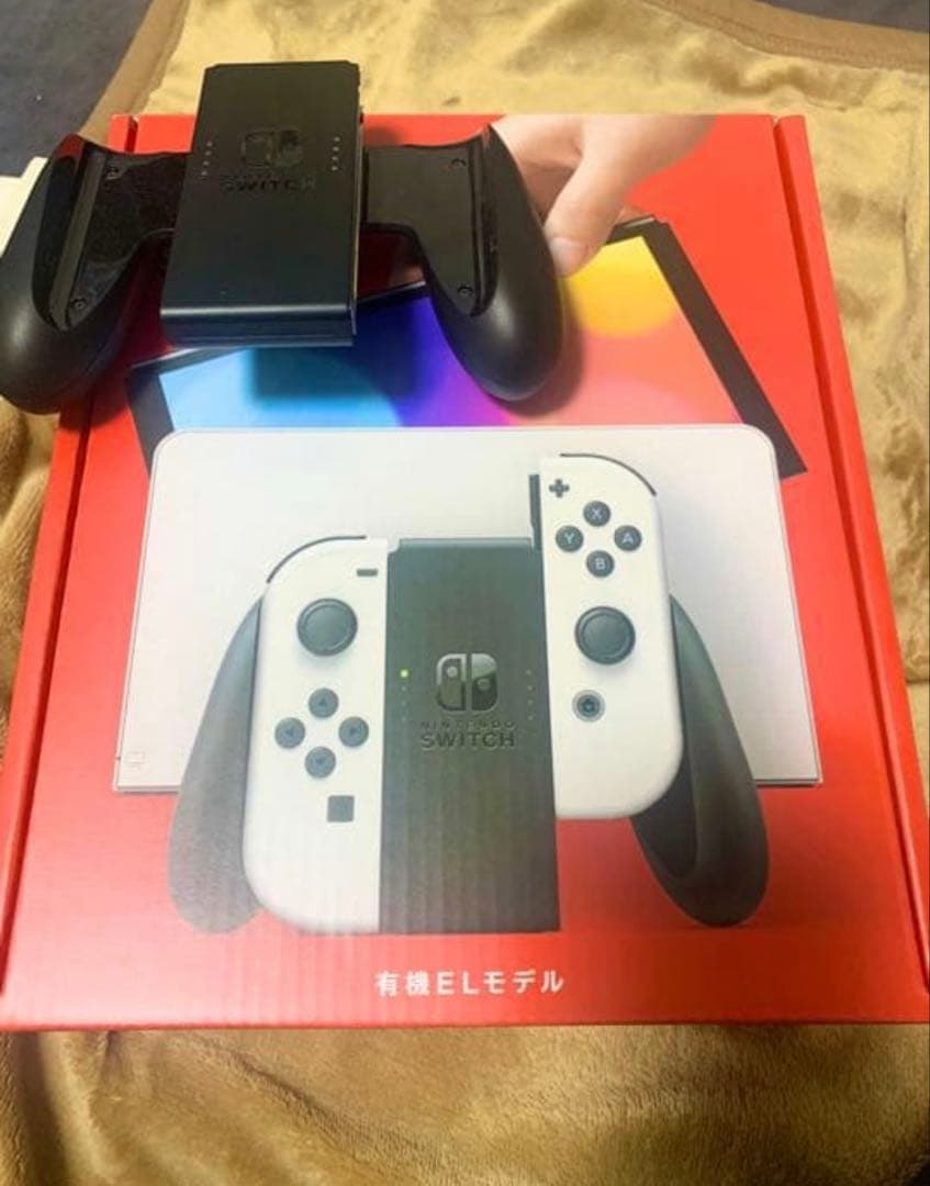 Switch 有機EL ホワイト 持ち歩きソフトカバー付き Amazon.co.jp: Nintendo Switch(有機ELモデル) Joy-Con(L)/(R