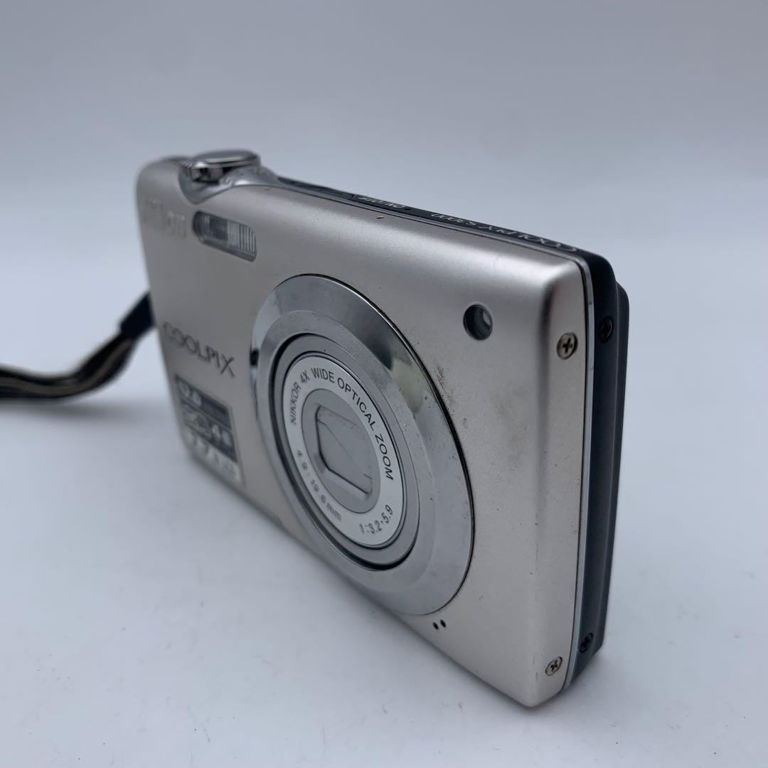 Nikon ニコン COOLPIX S3000 コンパクトデジタルカメラ