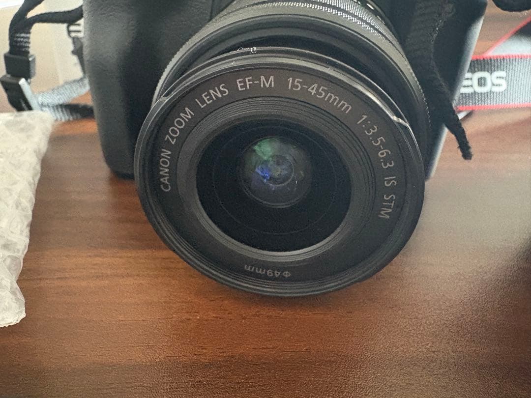 Canon キャノンEOS Kiss M ダブルズームキット　ブラック