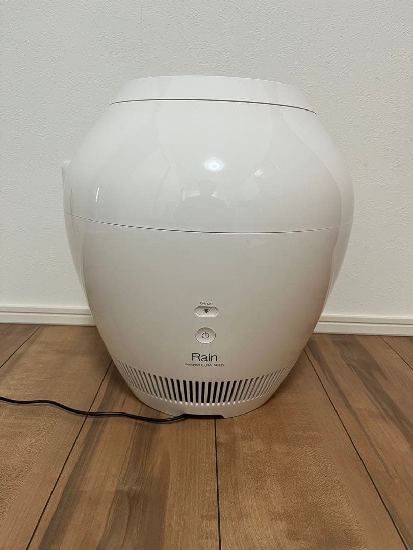 空気清浄機・イオン発生器 BALMUDA Rain ERN-1100UA-WK 2018 加湿器 Rain Wi-Fiモデル ホワイト ERN-1100UA-WK [気化式] BALMUDA